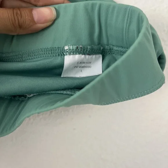 VUORI Green STRIDE SPORT BRA Size Large *MISSING INSERTS - Picture 2 of 5